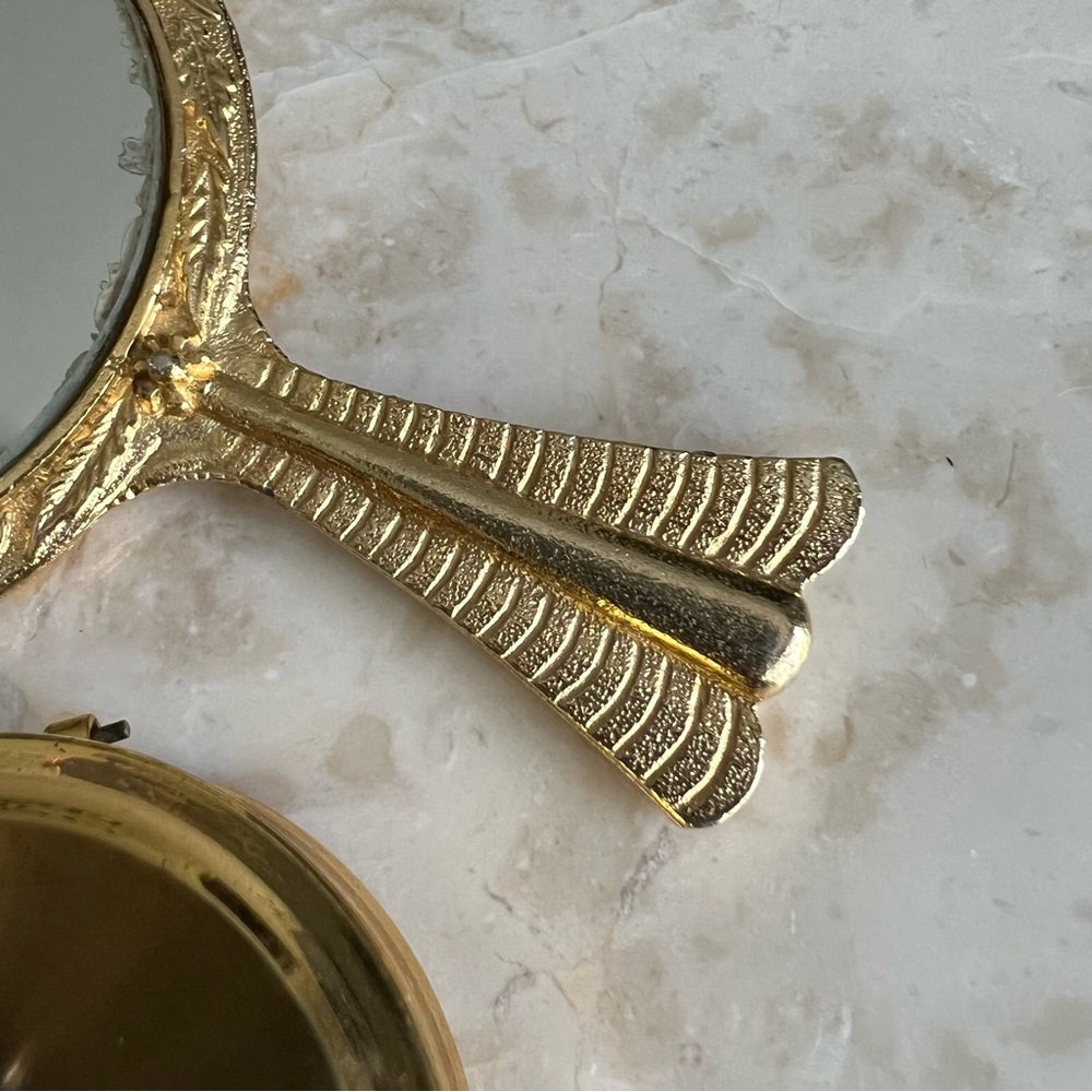 MARGARET ROSE ENGLAND Vintage Flower Box and Compact Hand Mirror Vanity Dresser - Picture 5 of 10